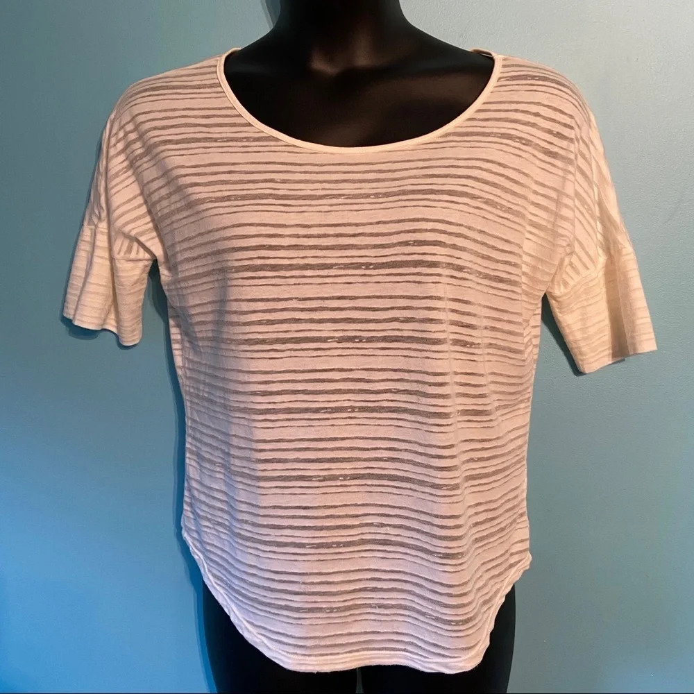 💥5/$25 Smart Set women’s white‎  top